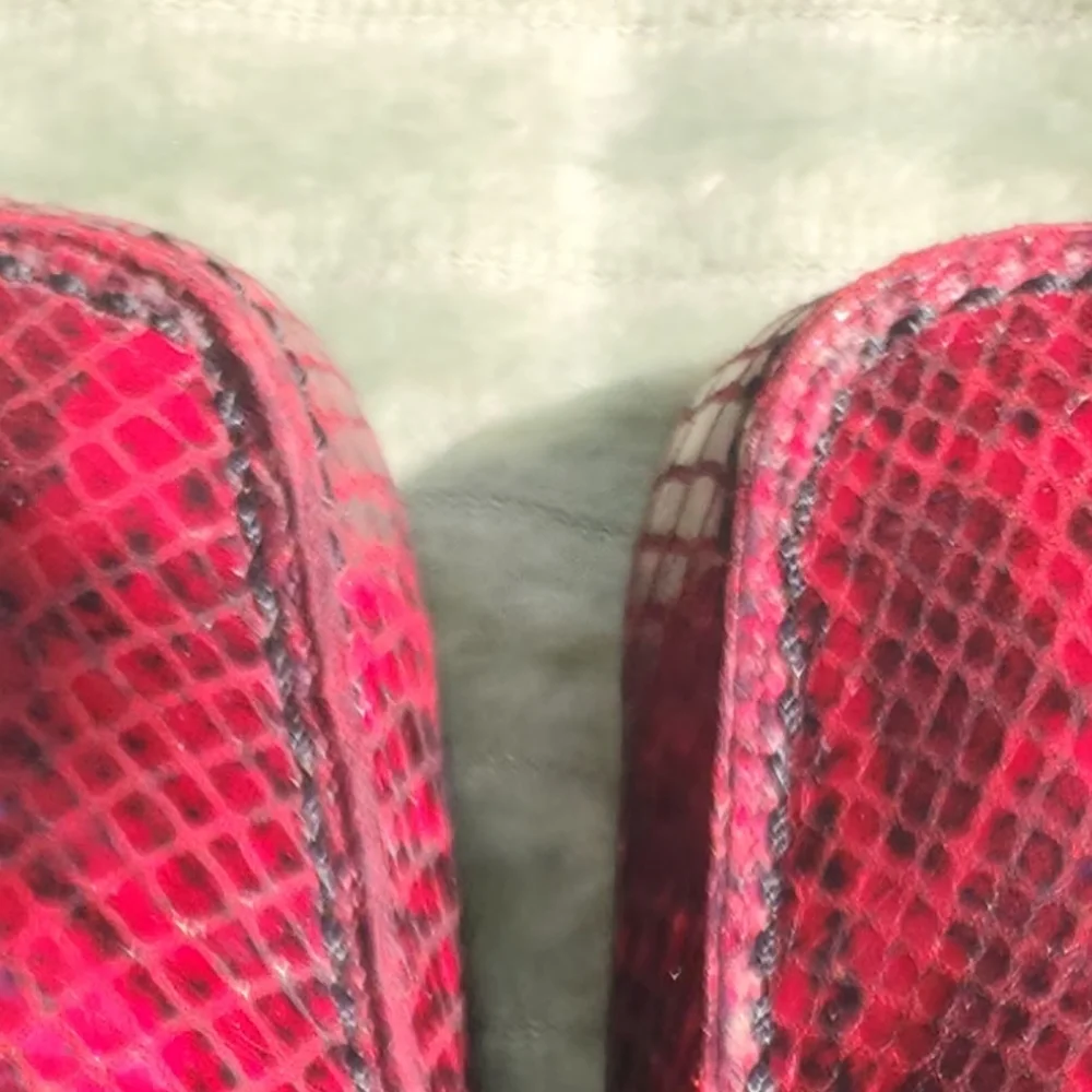 Stuart Weitzman Red Snakeskin Women's Slip-On Loafers w/Glossy Finish Sz. 10.5 - Picture 8 of 16